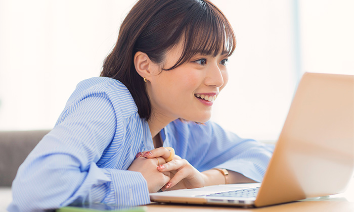 アクシビリティを考慮しながら、ブランドイメージを壊さないデザインの作成